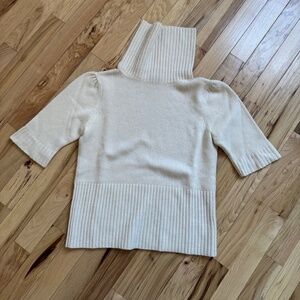 Theory Short-Sleeve Sweater Turtleneck